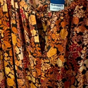 Old Navy, orange, pink colors. XL